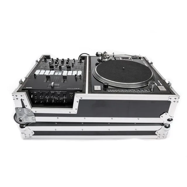 Magma Scratch Suitcase II