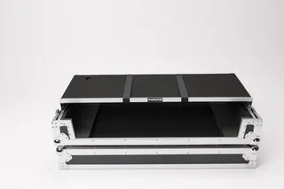 Magma DJ-Controller Workstation Rane Four w/ Wheels gallery 4
