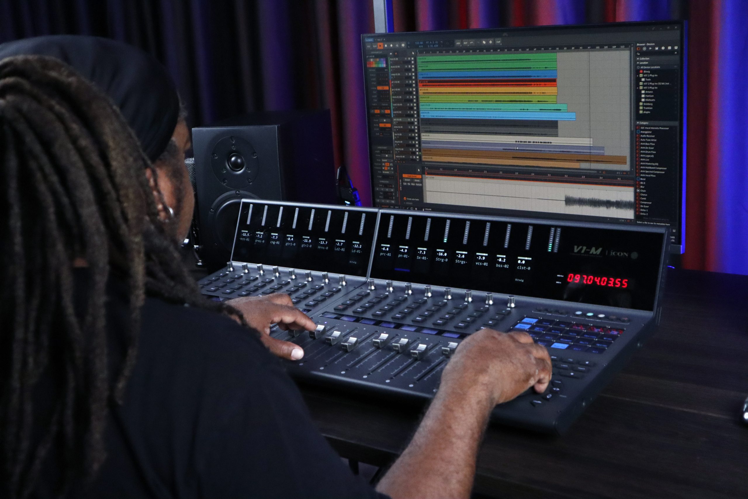 iCON Pro Audio V1-M USB MIDI DAW Control Surface with Motorized Faders gallery 7