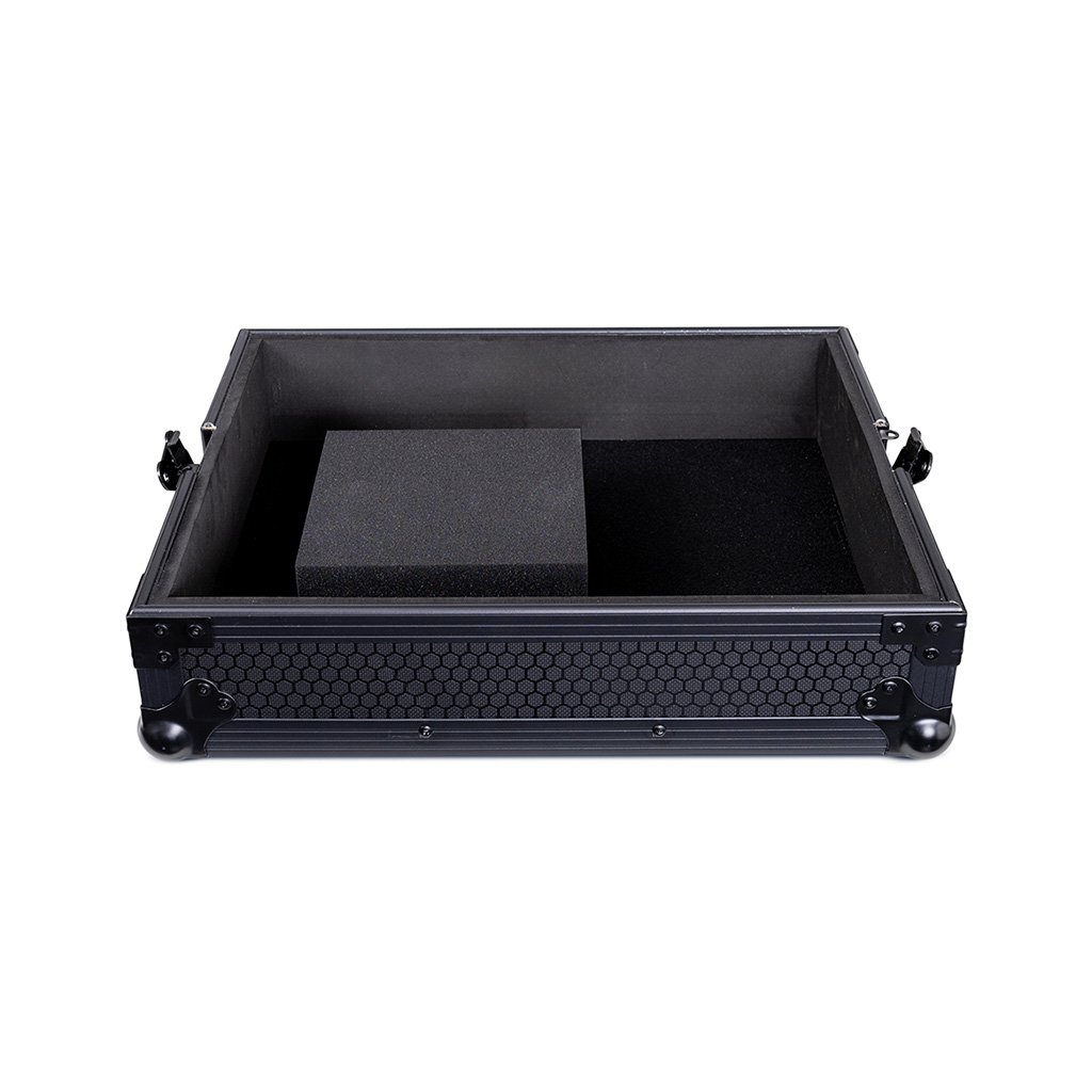 Pitch Black Turntable Flight Case gallery 5