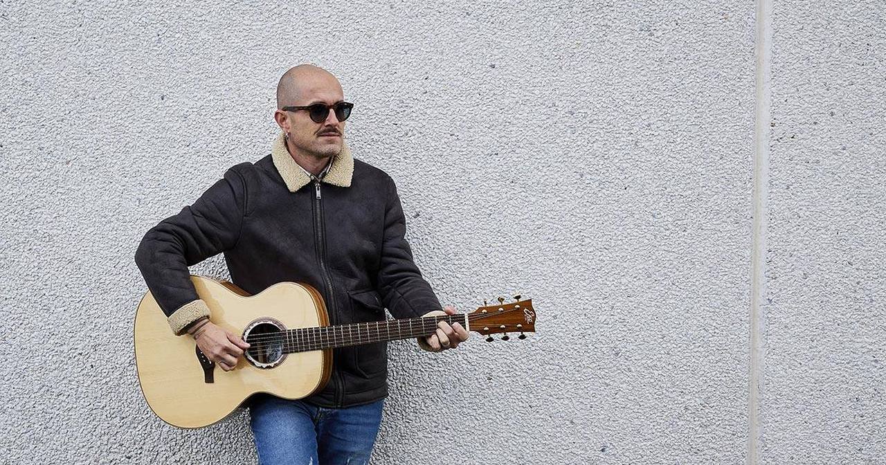 Eko ALPS J450E Grand Auditorium Acoustic-Electric Guitar – Solid Italian Red Spruce / 3-Layer Koa gallery 8