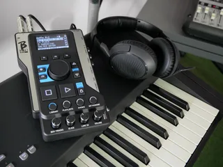 M-Live B.Beat EVO 256GB Professional Multitrack Playback and Show Control System with Hard Case gallery 13